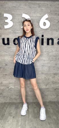 <div class="text-center"><a class="btn btn-primary" href="/GalleryImages/53353be0-d02d-46b3-ab88-69a971f8db9b.jpeg" target="_blank" style="margin:"  >Download Image</a></div>