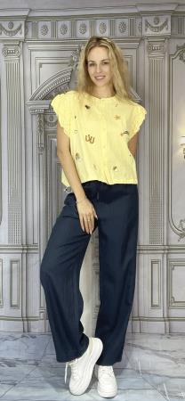 <div class="text-center"><a class="btn btn-primary" href="/GalleryImages/b8ef3b7c-c16a-40b4-ae04-8dad1294f702.jpeg" target="_blank" style="margin:"  >Download Image</a></div>